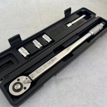 可调扭力扳手高精度工业级力矩扳手快速汽修轮胎套筒公斤扳手工厂