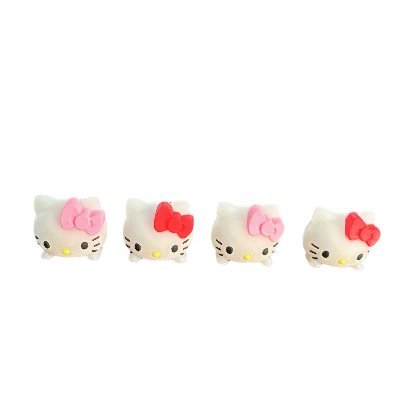Toy car (Sanrio) PVC soft-rubber cartoon doll, DIY collectible, pink or red