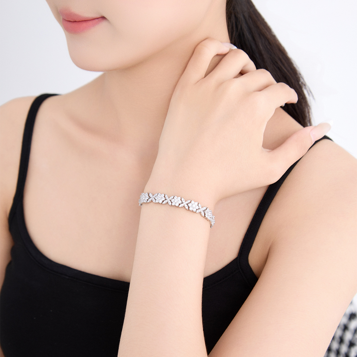 Pulsera de Gemas Sintéticas para Mujer de Aleación de Cobre, Galvanizada, Diseño de Flores, para Fiestas