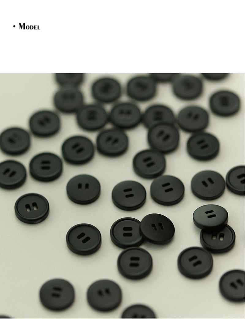 Missy-resin_02.jpg