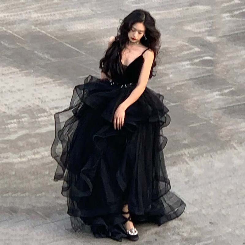 Vestido negro 2026, nuevo estilo de verano, vestido de graduación con tirantes, vestido de noche elegante francés para banquete image 5