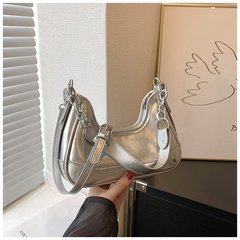 2023夏天腋下包包女高級感時尚小眾設計單肩包百搭休閒鏈條斜挎包