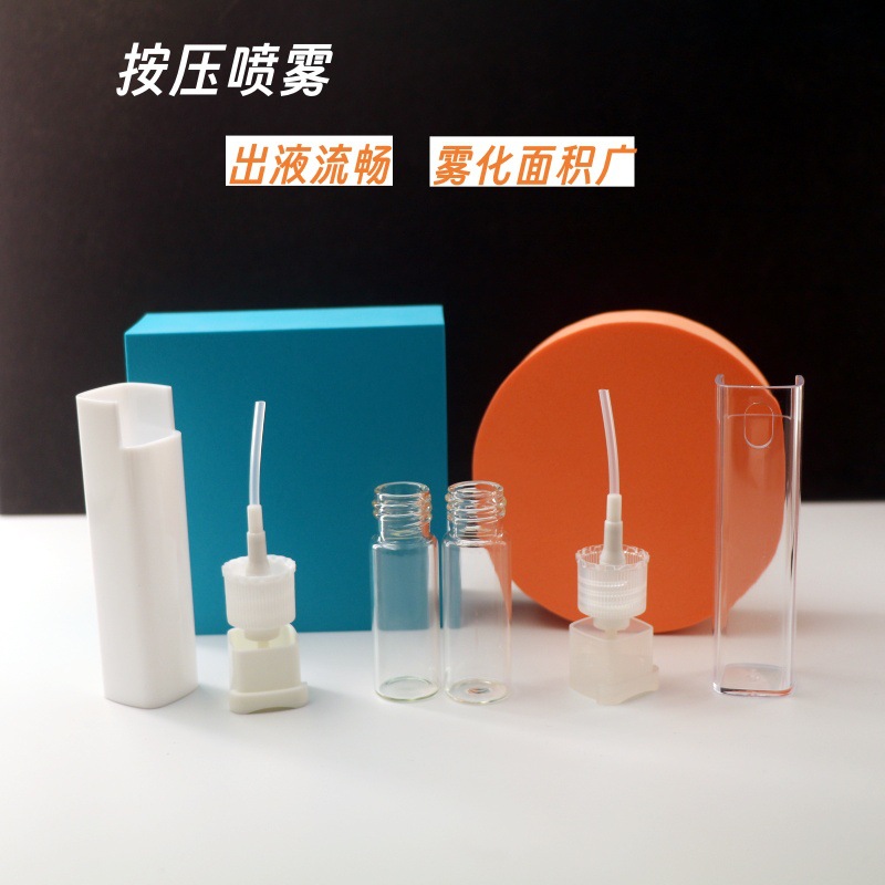 Tubo cuadrado de 10ml botella de perfume de agua pp botella de plástico transparente de presión botella de muestra portátil botella de spray en stock