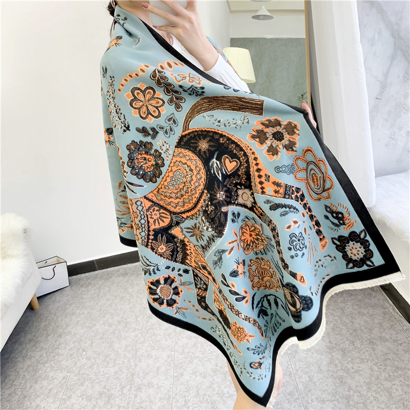 民族風のマフラーのカシミヤの女性の秋冬の新型はカシミヤの両面のショールのマフラーをまねて保温して厚いです。|undefined