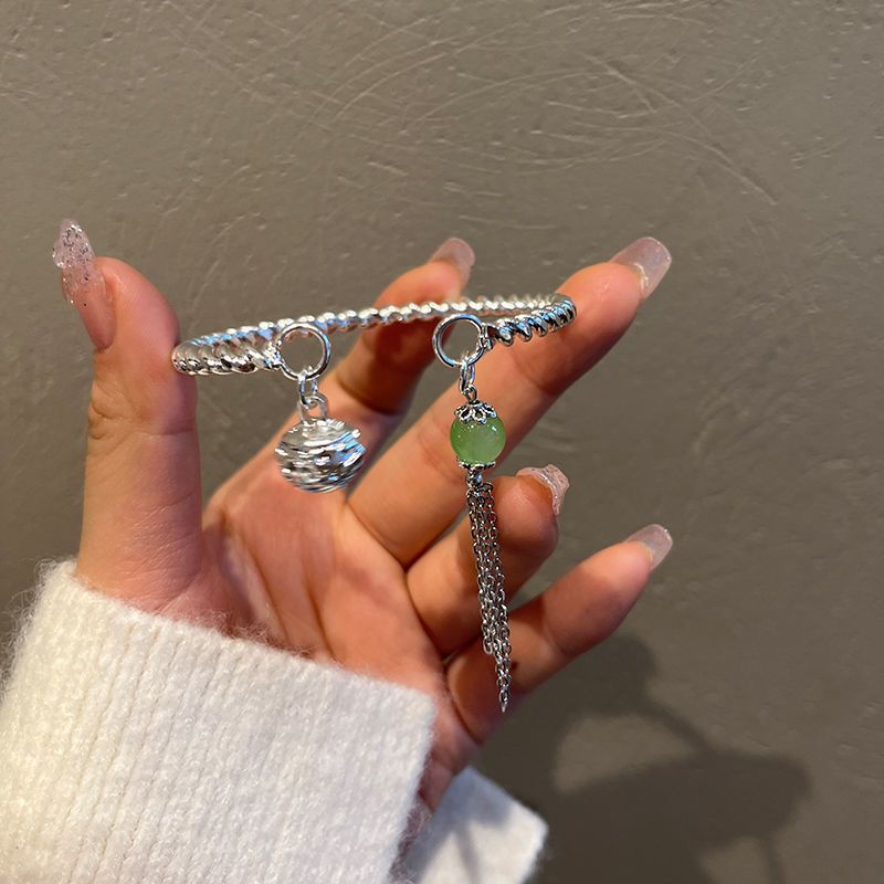 Una borla anillo de un solo paso Palacio Campana pulsera femenina ins nicho diseño estilo chino Bell pulsera novias regalo