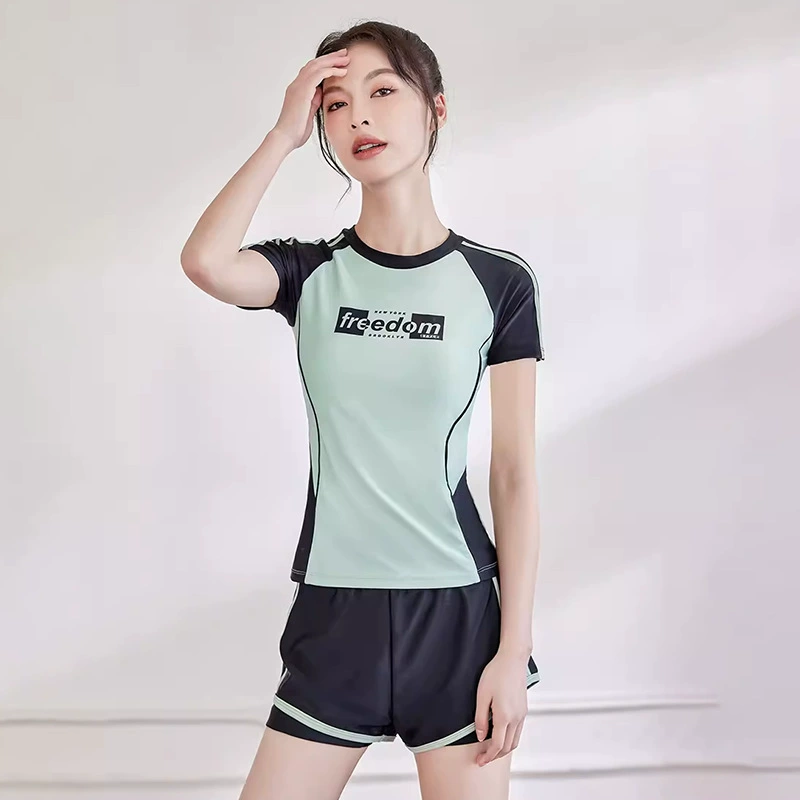 Женский купальник 2025, новый высококачественный консервативный купальник с разрезом, закрывающий живот, для похудения, профессиональный купальник для бассейна, специальный купальник с горячими источниками