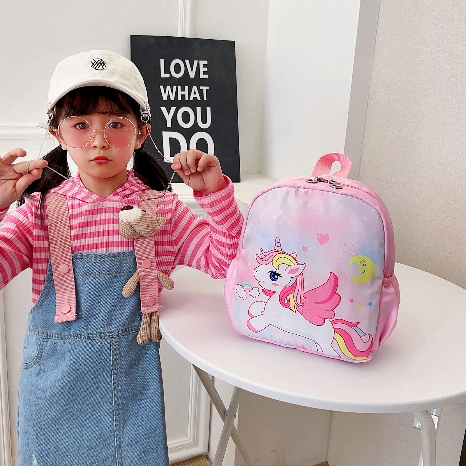 Nueva Ultraman kindergarten schoolbag niños escolares viaje Super ligero reducción de carga mochila lindo