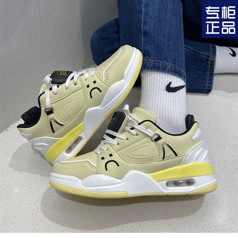 2025 новая пара дикая гонконгская мода мода прилив толстые подошвы надувные туфли женские нишевые повседневные спортивные коньки женские