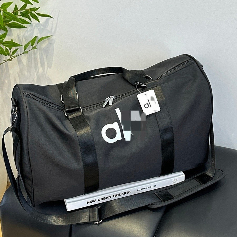 Manufacturer Handbag Sports Bag Casual Waterproof Yoga Bag Travel Fitness Bag