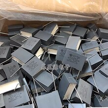 R413N3150ZDM1K KEMET AV 300VAC154 150NF 0.15UF 300V �������