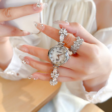 ��ʩ���������Ů�펧���z�������ˮ����Ůʿһ�����l