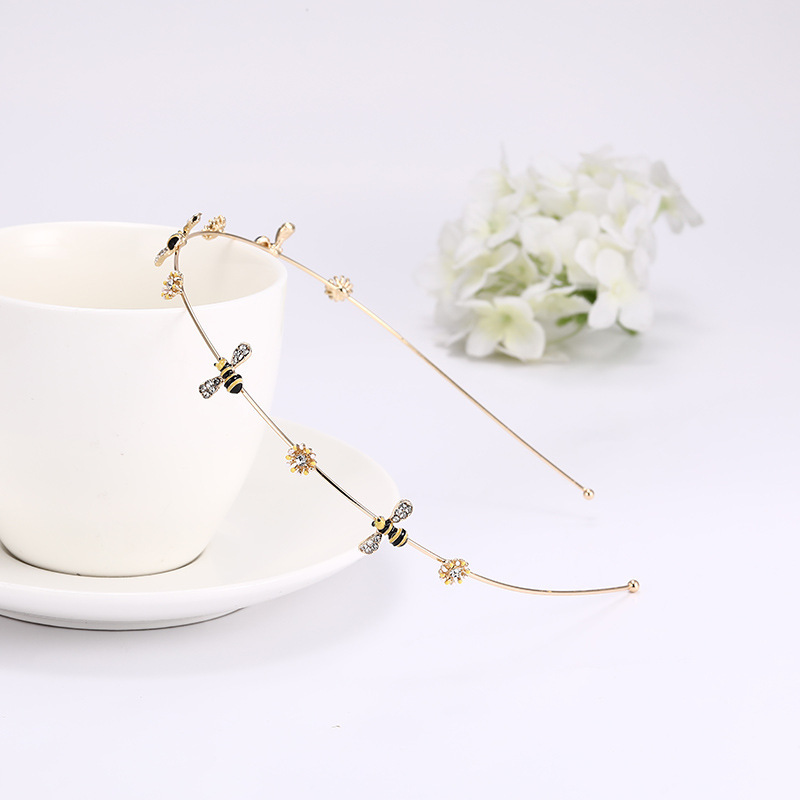 Nueva moda coreana Diamante estrella de mar Diadema Accesorios de diadema de aleación de diamantes de imitación Joyería para el cabello simple Suministro de boutique