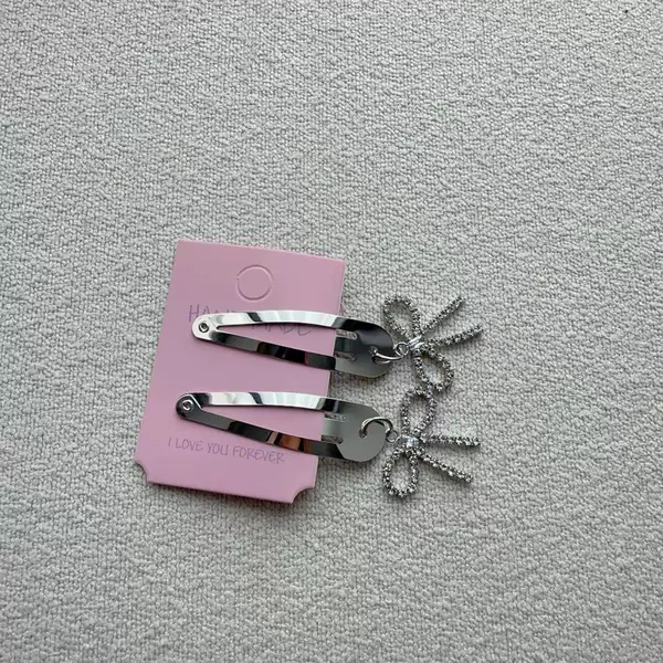 BB clip a pair