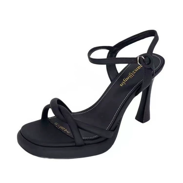 Summer sandals with a strap, 2025 years