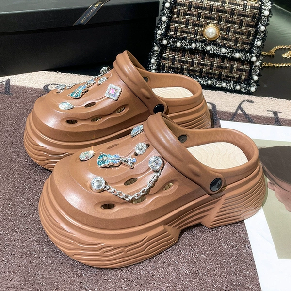 Guitar brown