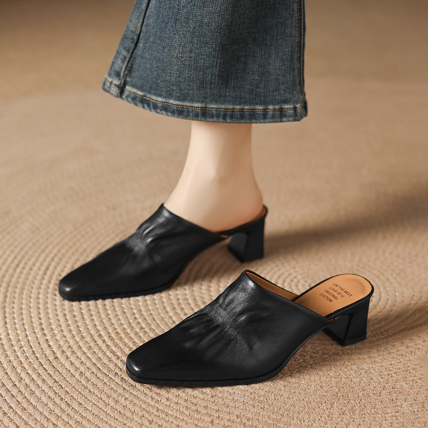Sandal nữ bít mũi hở gót cao gót thô 5 cm, da bò mùa xuân hè — đen