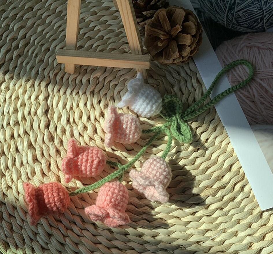 Three-dimensional （3D） Pendant Shape Hand-crocheted Chlorophytum Potted Yarn Car Rearview Mirror Creative Ornament