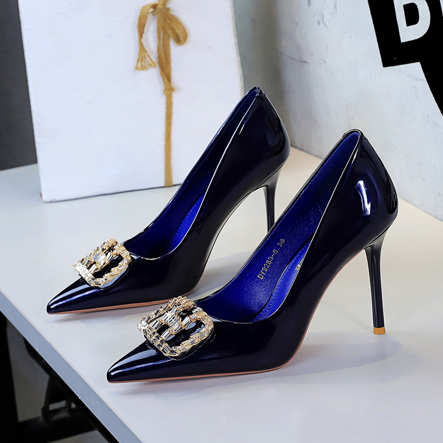 9283-K213 Women's Fashion Heels With Rhinestones, Pointed Toe, Sexy Thin Heel, Patent Leather, Shallow Mouth,_vogvips.com
