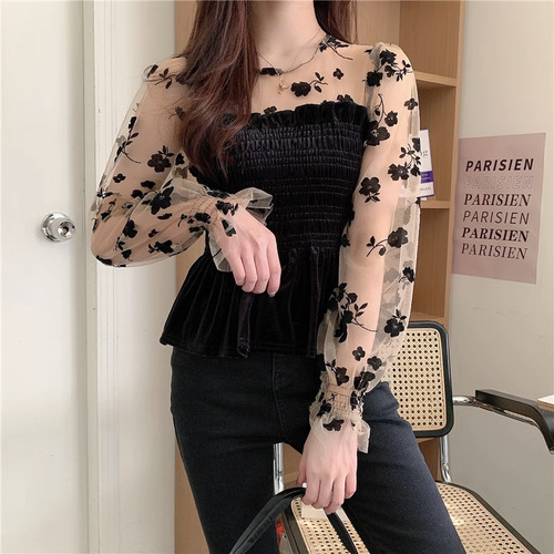 French retro Hong Kong style lace long-sleeved shirt women's design discreet shirt 2024 new gold velvet top