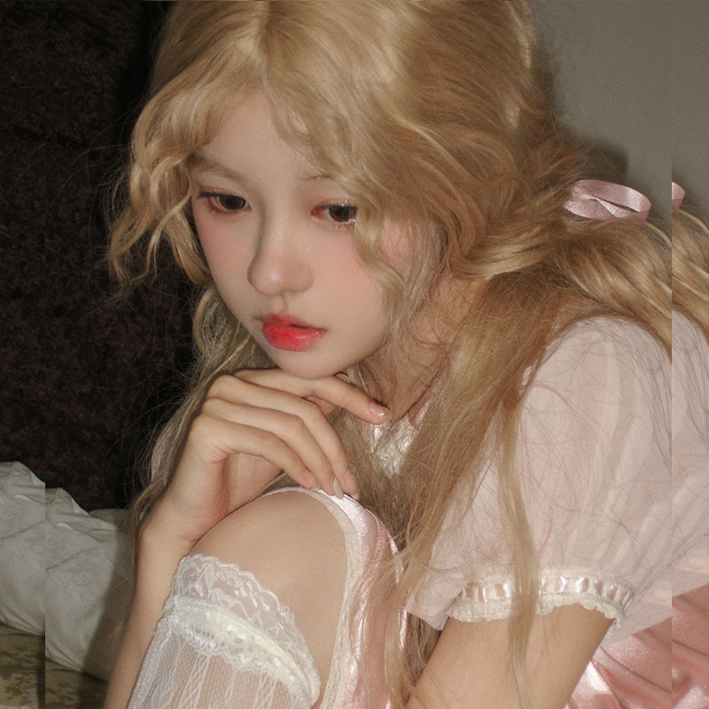 Golden wig curly hair wool curly female long hair blonde lolita lolita platinum light color full head cover