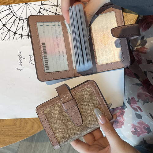 Genuine leather driver's license card holder for women, small, exquisite and high-end 2024 new model with large capacity and multiple card slots, high-end sense