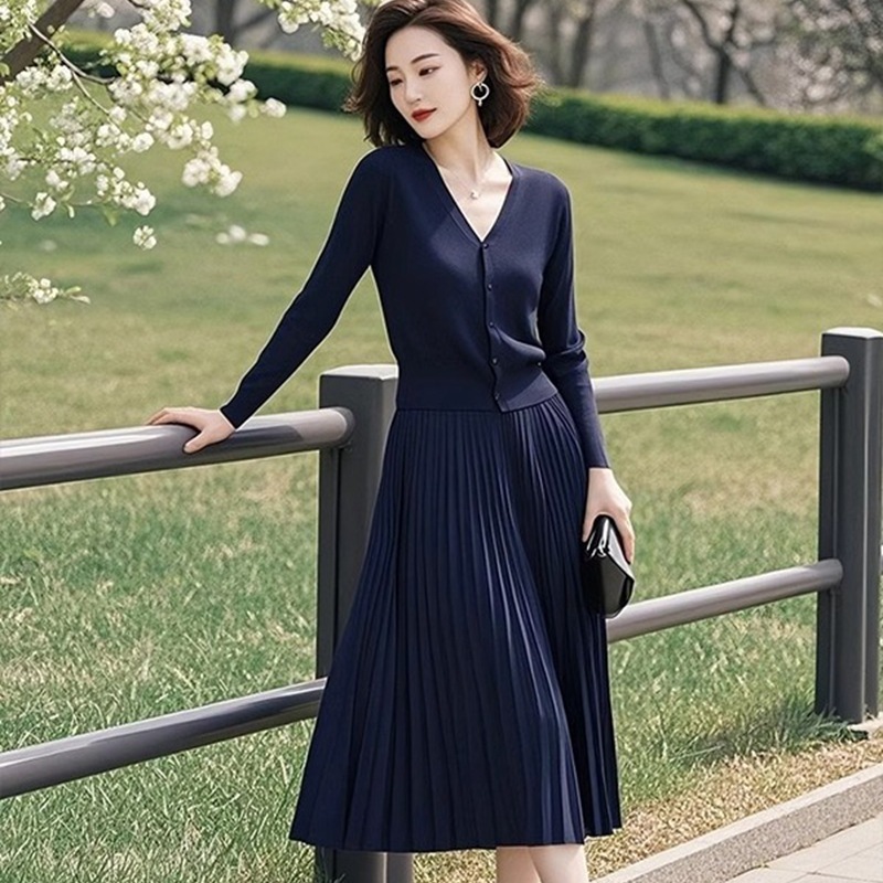 深蓝色针织套装女装2025秋季新款韩版开衫上衣百褶半身裙子两件套|undefined