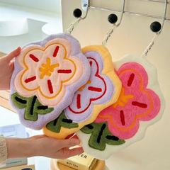 高颜値かわいいキッチントイレのタオルは毛を落とさずに吸水することができます。