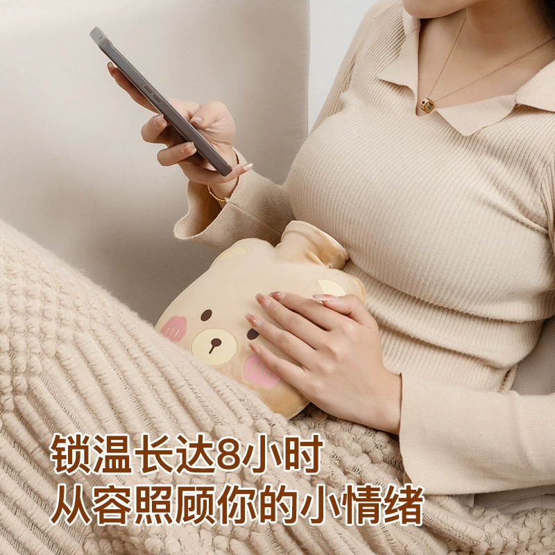Three dimensional silicone winter water container, hand warmer for students