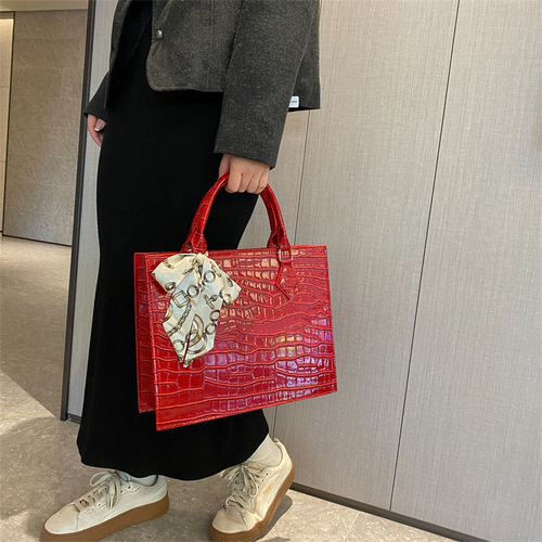 Bags for Women  Winter New Fashion Simple Crocodile Pattern Handbags Casual Large Capacity Tote Bags for Women