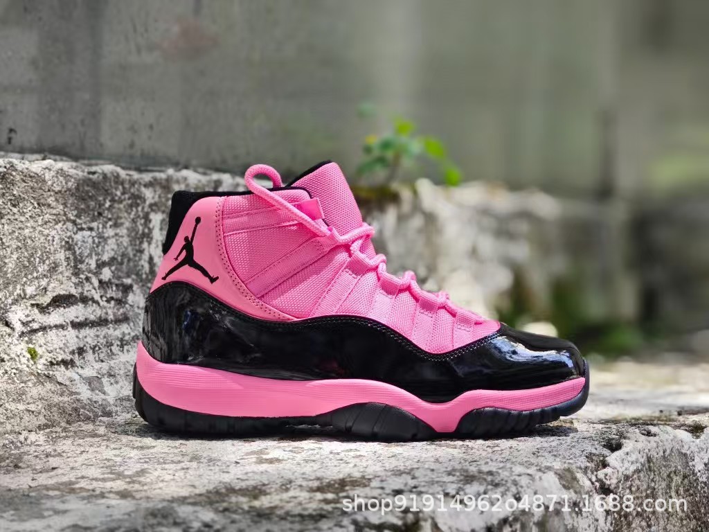 1: 1 original en el extranjero Jordan AJ11 verdadero cojín de carbono con amortiguación inferior 48.5 zapatillas de baloncesto masculinas y femeninas image 24