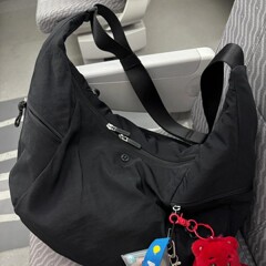 Lululemonと同じスタイルのLarge Slouchyの新しいクロワッサンバッグ14Lショルダークロスボディバッグ通勤脇バッグ