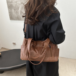 �᎛�C܇��Ů��Ƥ���W���r�д������μ�б������а�bags���s�r��