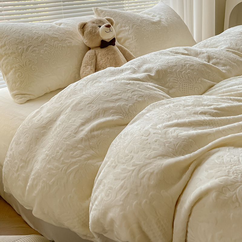 High-end engrosado leche de terciopelo tallado terciopelo cuatro piezas de invierno cálido doble cara sábanas de terciopelo de coral cubierta de cama