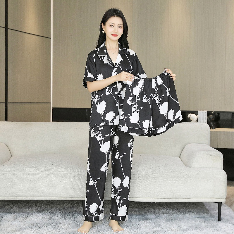 2025 nuevo estilo pijama mujer verano hielo seda fina solapa pantalones de manga corta traje de tres piezas se puede usar en el exterior