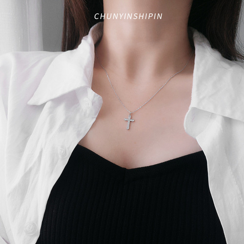 Ins style jewelry s925 sterling silver diamond cross necklace for women with exquisite personality niche design clavicle chain for women