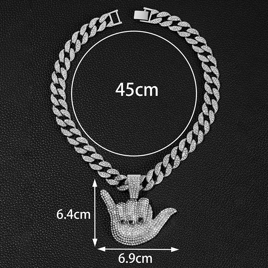 Collar con Dije de Mano 666 Cubano de Aleación de Zinc con Pedrería
