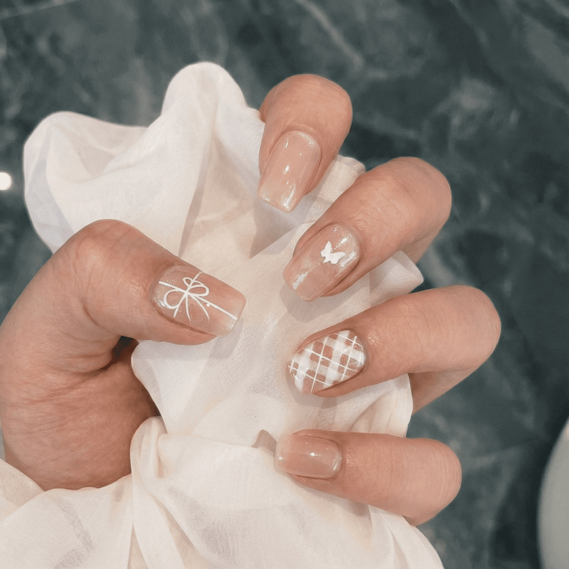 Autumn and Winter Ins Style French Christmas Hat Nail Art Short Jelly Fake Nails 10-Piece Box Set Autumn and Winter Ins Style French Christmas Hat Nail Art Short Jelly Fake Nails 10-Piece Box Set