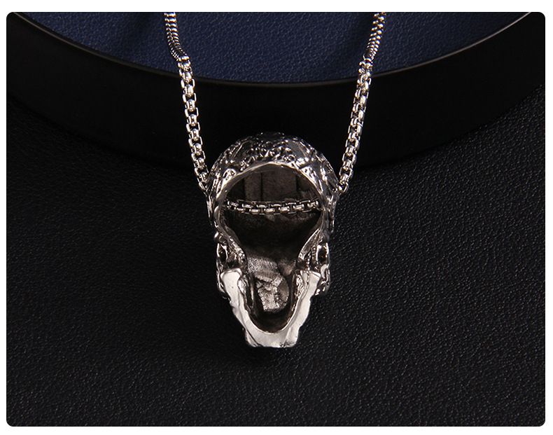 Fashion Skull Stainless Steel Three-dimensional Necklace 1 Piece