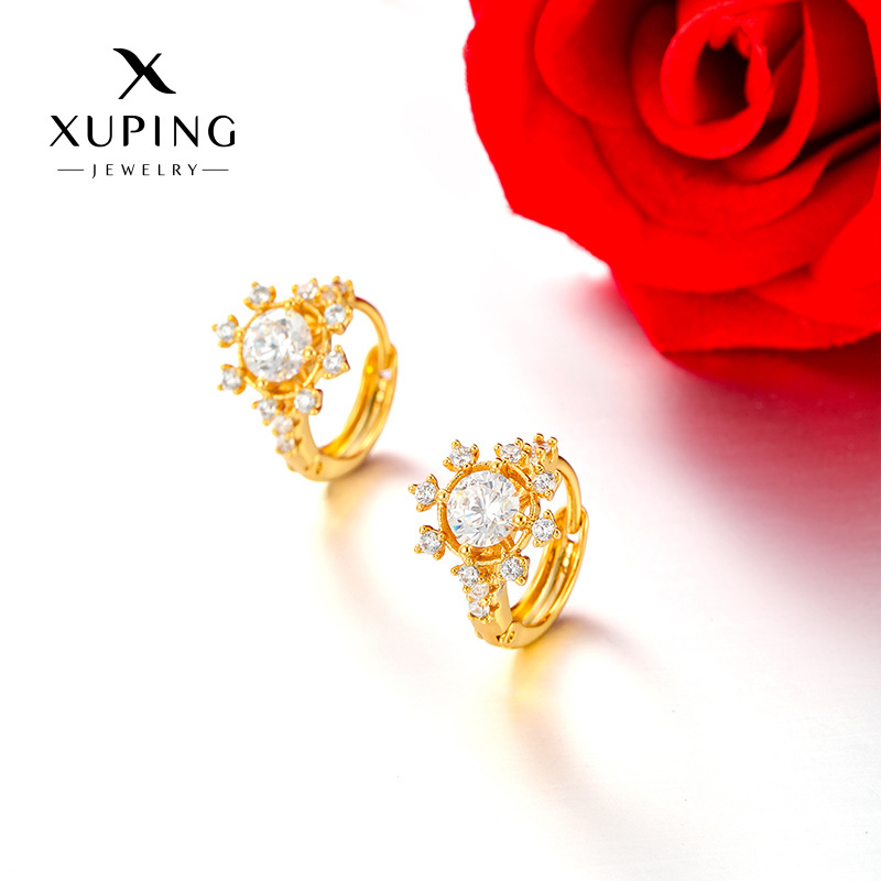 Xuping aleación de cobre de moda chapado 24k color europeo y americano incrustado transfronterizo zircon nicho ligero de lujo pendientes de copo de nieve personalizados