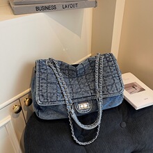 �͹�ţ�в�����������Ů2025�¿С��朗lҸ�μ���r��б���