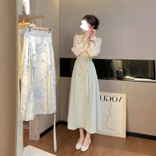 初春穿搭一整套新中式国风马面裙女减龄漂亮洋气今年流行两件套装