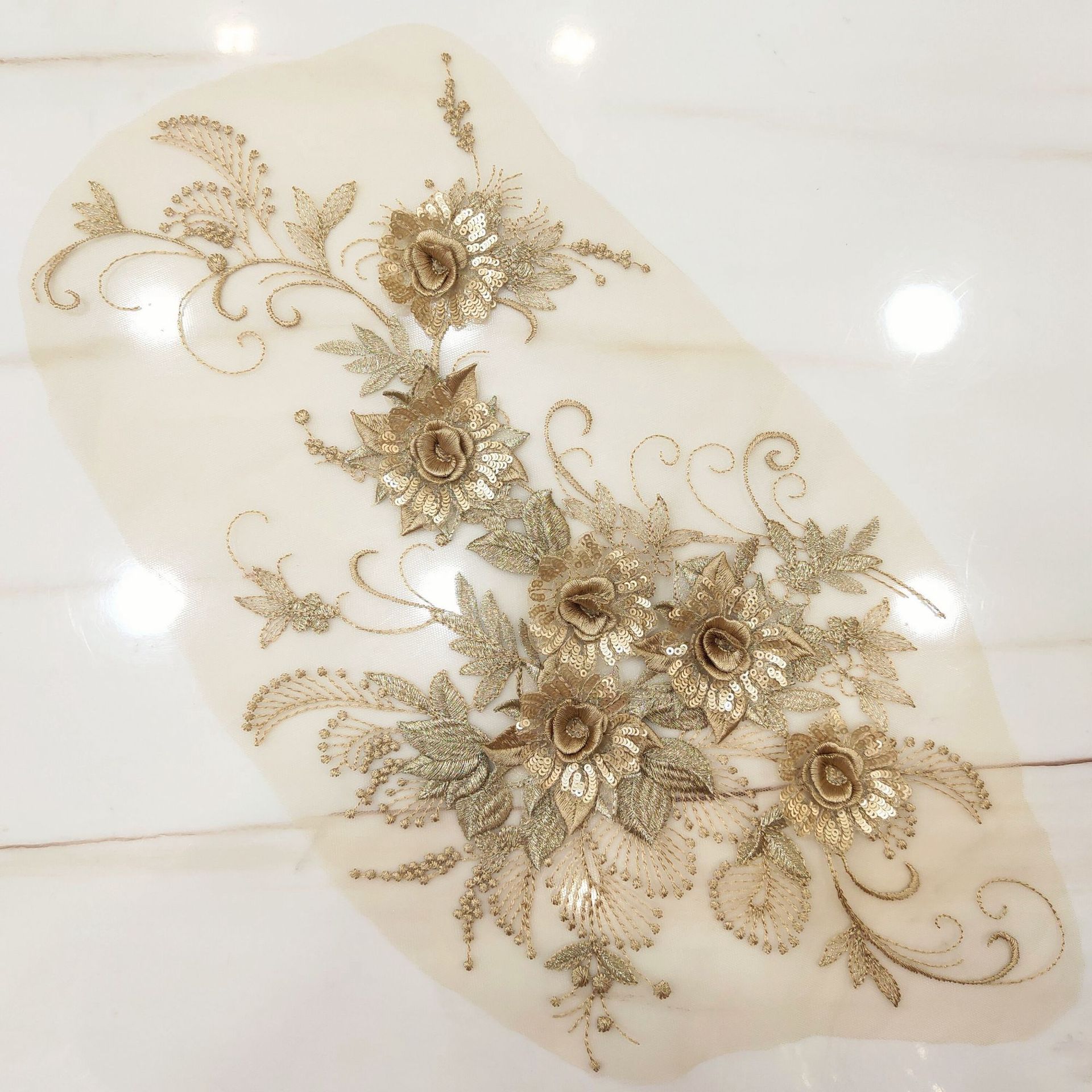 多色网纱轻奢刺绣立体蕾丝贴花DIY礼服演出服装辅料珠片蕾丝布贴