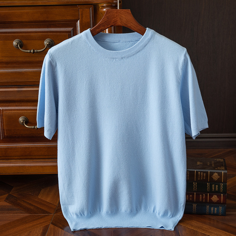 Woolen thin summer T-shirt with a round collar