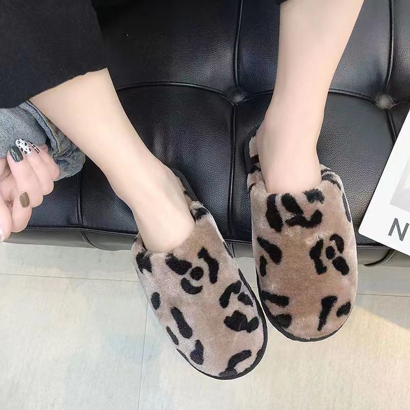 2025 invierno nuevas zapatillas caseras con suela suave y calentamiento de peluche, zapatos de algodón casuales de moda coreana de hadas
