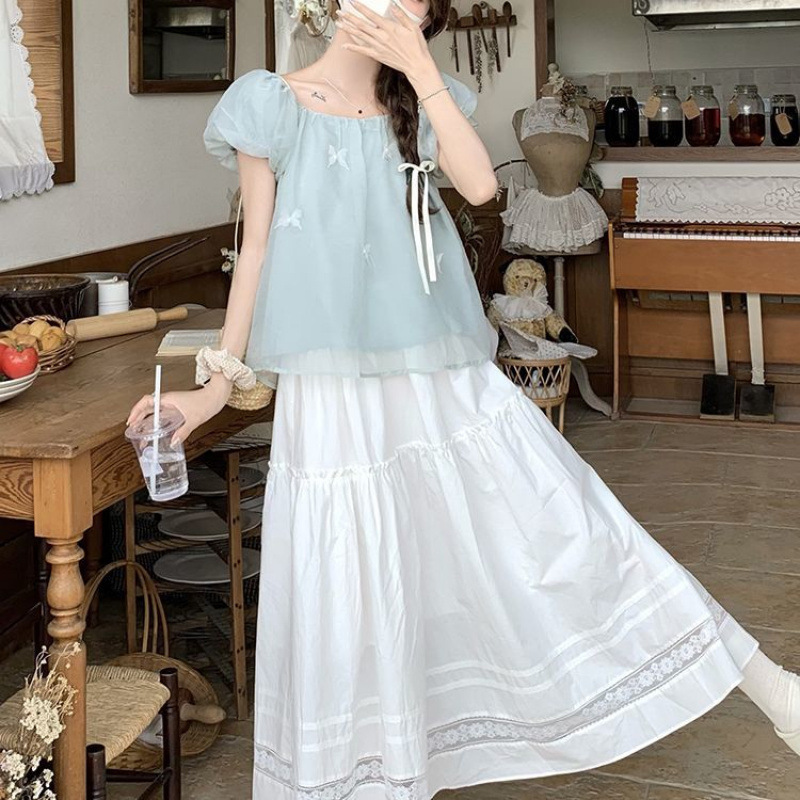 女性用ホワイトパフスリーブシフォントップ、夏用フレンチベビードールシャツ、ショートウエストシャツ、痩身・肉感カバー半袖シャツ|undefined