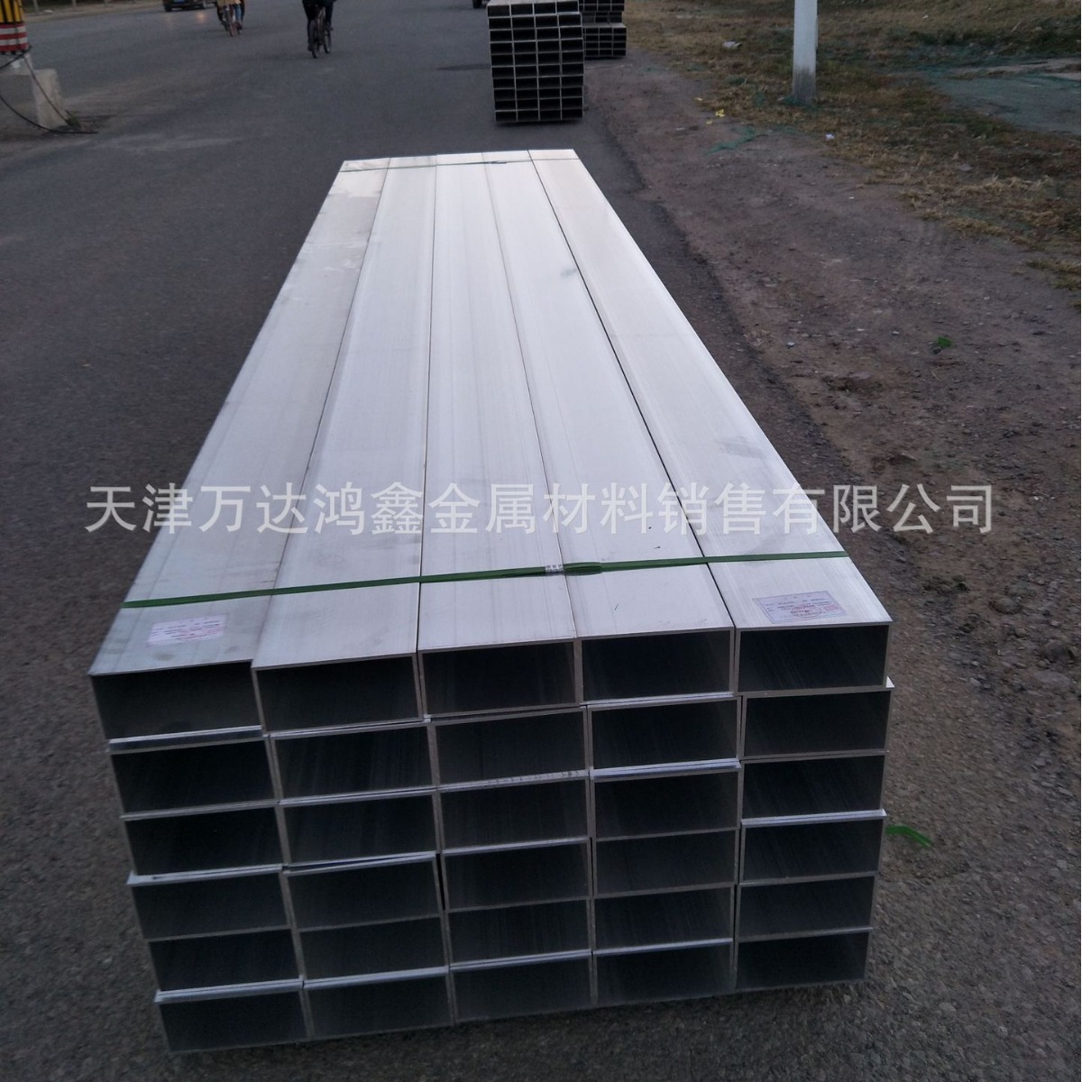 天津6061T6铝合金方管，大截面厚壁铝方管型材，喷涂装饰铝型材