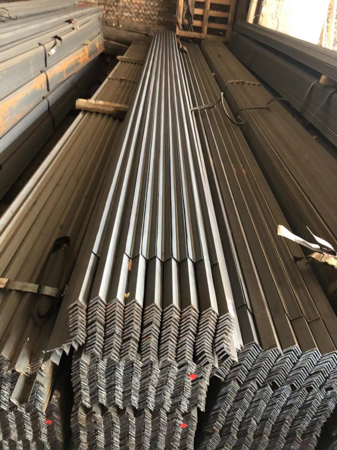 成都角钢什么价格大量现货速发 规格多品种齐全热镀锌角钢50*5