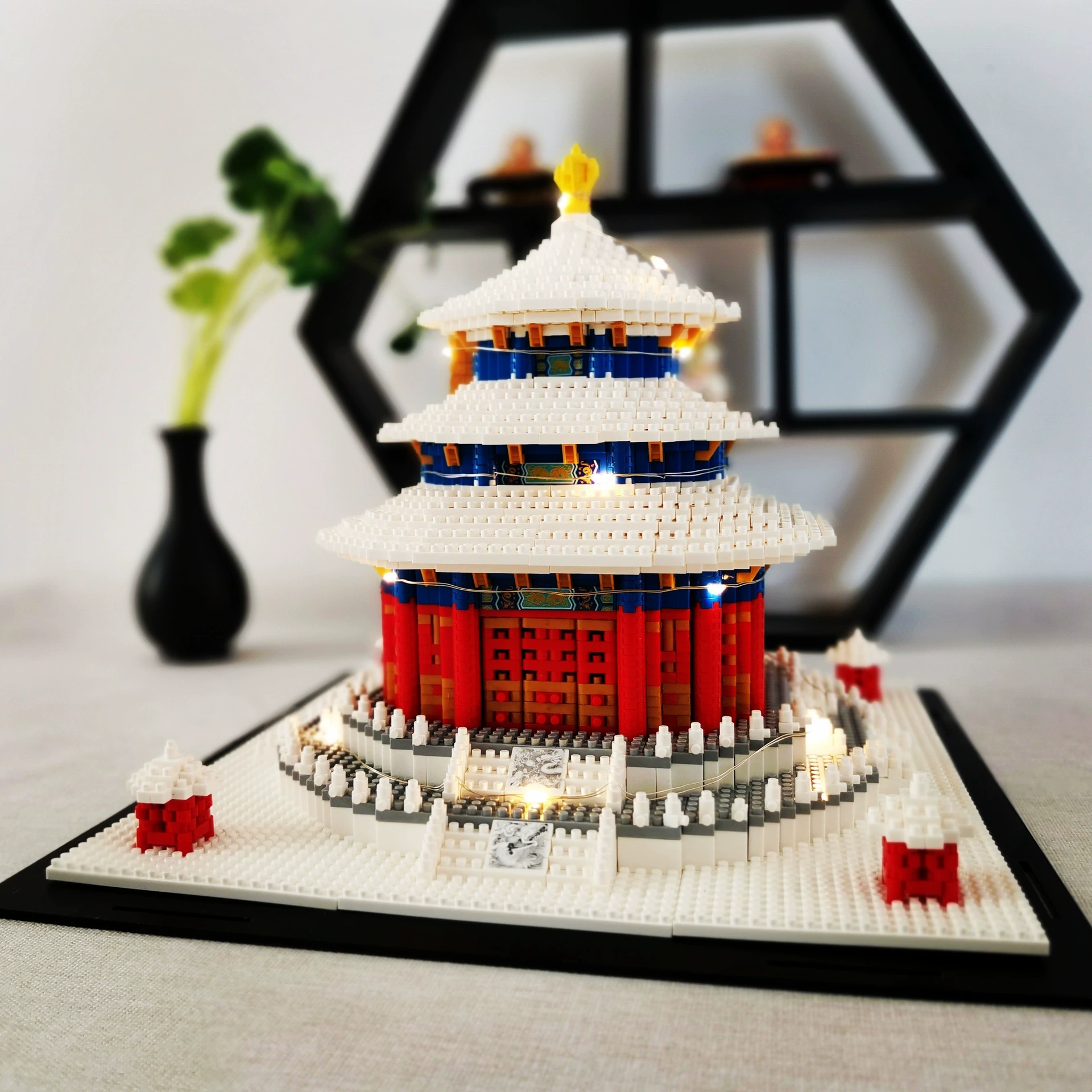 Конструктор (Lego) серия «Замок» — наборы из мелких деталей, модели достопримечательностей (разное количество деталей)