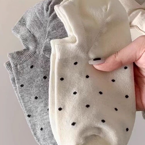 New Japanese-style cute, Instagram trendy, minimalist polka dot socks for women, summer thin, shallow mouth invisible boat socks, summer version