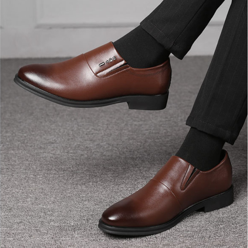 Slip-On Shoes, Export Large Size Perforated Breathable Men's Shoes, Cut Out Flats, Versatile Casual Shoes, Men's Business Formal Leather Shoes Slip-On Shoes, Export Large Size Perforated Breathable Men's Shoes, Cut Out Flats, Versatile Casual Shoes, Men's Business Formal Leather Shoes